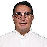 Врач Гуцал Дмитрий Сергеевич