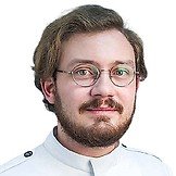 Врач Гурьянов Роберт Андреевич
