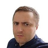 Врач Гусейнов Мурад Сергеевич
