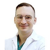 Врач Гужев Сергей Сергеевич