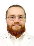 Врач Ишкиняев Ильяс Дамирович