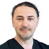 Врач Исмаилов Роберт Эльнатович