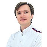 Врач Ярахмедов Тахир Фидарисович