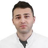 Врач Яралян Артур Варданович
