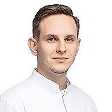 Врач Яркин Дмитрий Андреевич