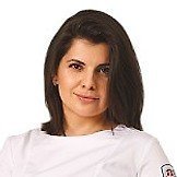 Врач Юнисова Юлия Абакаровна