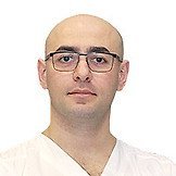 Врач Юрий Вачаганович Мкртычян