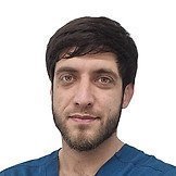 Врач Юшаев Рустам Абдуразакович