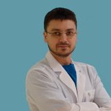 Врач Кахраманов Эльдар Бегларович