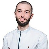 Врач Карасов Альберт Баймурзович