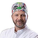 Врач Кемов Руслан Султанович