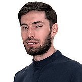 Врач Кертиев Амир Алексеевич 