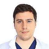 Врач Халайчев Петр Борисович