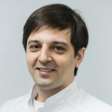 Врач Ханбеков Данияр Нариманович