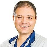 Врач Хуснутдинов Роман Ринатович