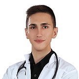 Врач Хутов Аскиндер Альбертович
