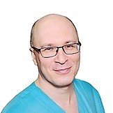 Врач Колосов Роман Владимирович