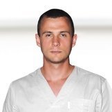 Врач Кондратенко Артем Сергеевич