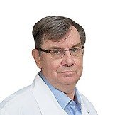 Врач Кондратьев Юрий Иванович