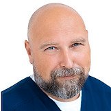 Врач Константинов Олег Николаевич