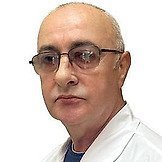Врач Курбанов Расим Беюкович