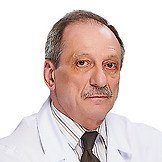 Врач Кузнецов Александр Сергеевич
