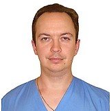 Врач Леонов Игорь Васильевич
