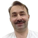 Врач Леонов Сергей Ильгисович