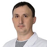 Врач Леонов Вячеслав Михайлович 