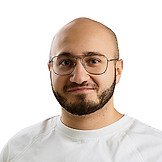 Врач Левонян Эдуард Артурович