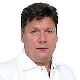 Врач Лежнин Владимир Васильевич