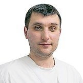 Врач Липовцев Евгений Игоревич