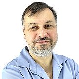 Врач Ломакин Сергей Николаевич