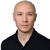 Врач Ломако Дмитрий Васильевич