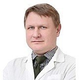 Врач Ломоносов Денис Андреевич