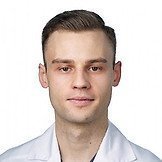 Врач Лукашев Денис Дмитриевич