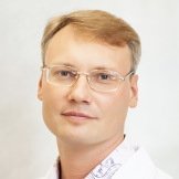 Врач Лукашкин Роман Викторович
