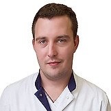 Врач Лукьянов Павел Андреевич