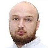 Врач Лукьянов Заурбек Олегович