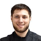 Врач Магомедов Артур Курбанович