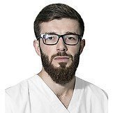 Врач Магомедов Ислам Магомедгаджиевич