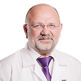 Врач Мак Владимир Федорович