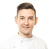 Врач Махиянов Артур Ильдарович