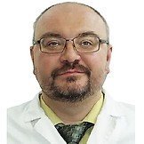 Врач Махровский  Виктор Павлович