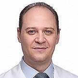 Врач Матевосов Давид Юрьевич
