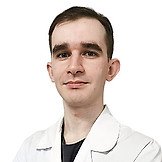 Врач Мнацаканов Георгий Давыдович