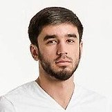 Врач Мугадов Аслан Арсенович