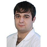 Врач Мурадханов Артур Амирбекович