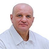 Врач Надыкто Олег Васильевич