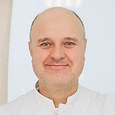 Врач Нарциссов Алексей Томович